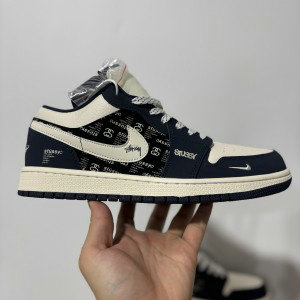 Nike Air Jordan 1 Low Black Shoes