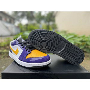 Nike Air Jordan 1 SE Shoes Nike Air Jordan 1 SE Shoes