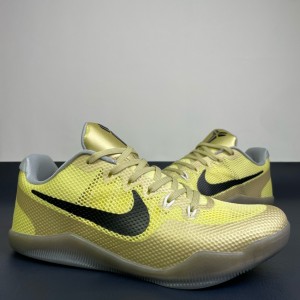 Nike Kobe 11 EM Low Gold Shoes
